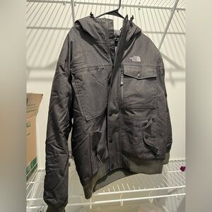 The North Face men’s Bomber Down Filled Jacket, excellent condition. Size L